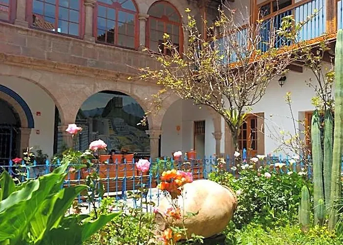Terra Sagrada Ostello *